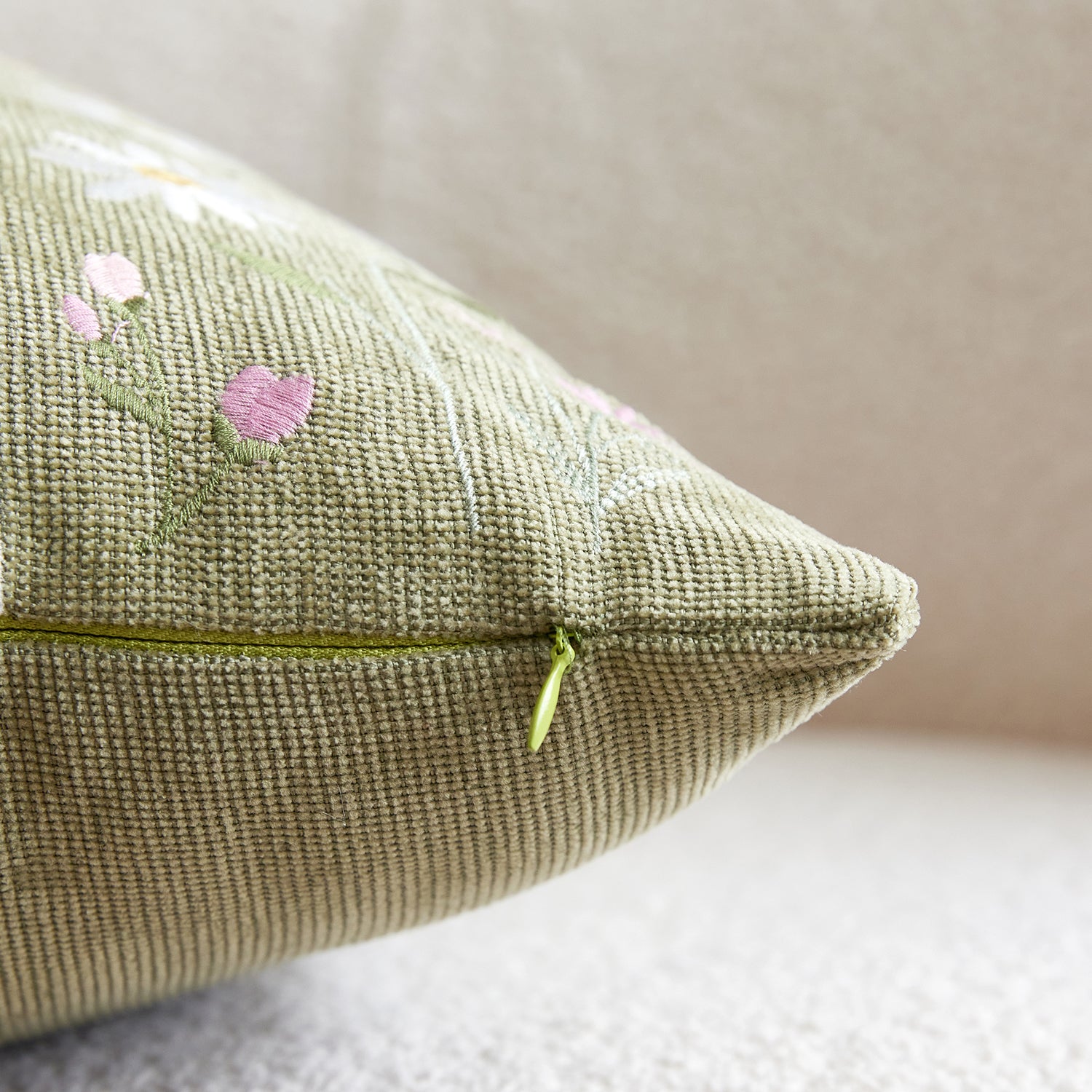 Easter Wild Floral Rabbit Embroidery Cushion Cover - 1 Pcs